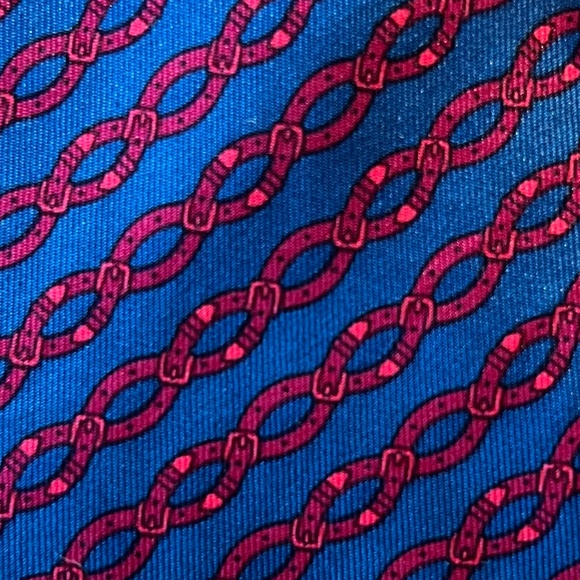 Hermès Vintage Silk Tie Blue Red Interlocking Belt Buckle Motif 100% Silk - Picture 5 of 17